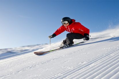 भारत में स्कीइंग के लिए टॉप डेस्टिनेशन